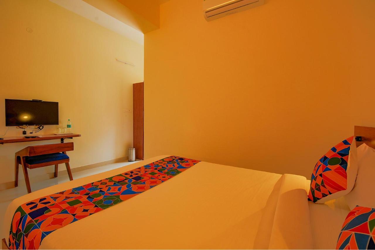 Fabhotel Gr Lake View - Btm Layout Bangalore Exterior photo