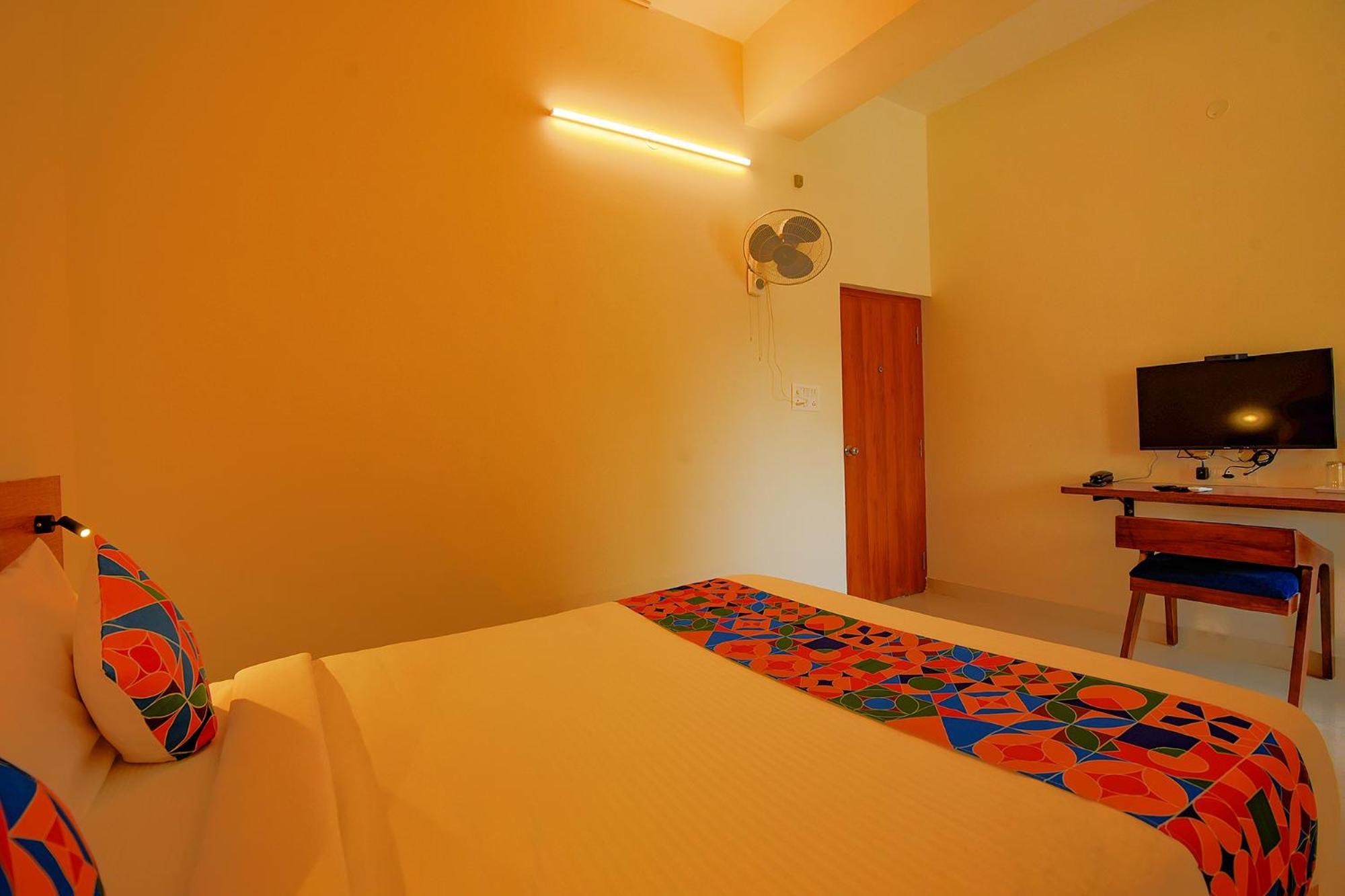 Fabhotel Gr Lake View - Btm Layout Bangalore Exterior photo
